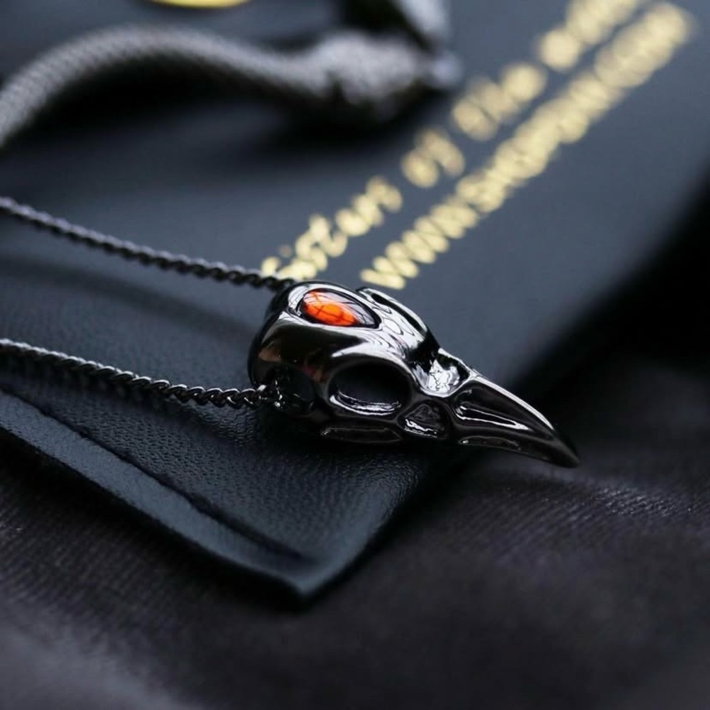 ✨ 2/$15 JEWELRY✨ Women's DIXI Gunmetal Raven Blood Drop Gothic Skull Necklace